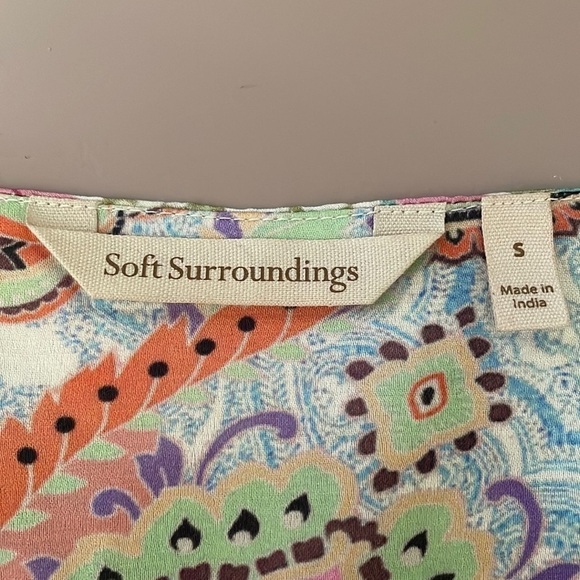 Soft Surroundings Beaded Floral soft flowy Tunic size Small - Picture 7 of 9